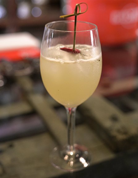 cocktail-brace