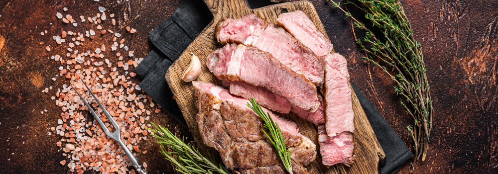 Carne frollata: significato, benefici, rischi e dove comprarla